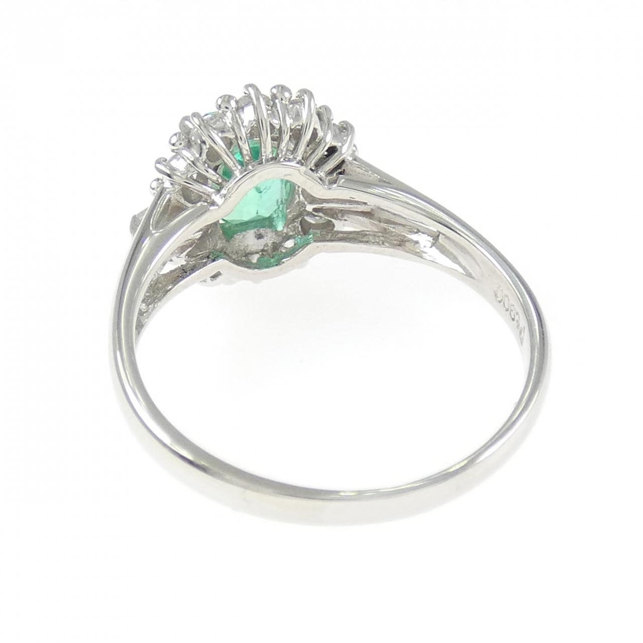 PT900 エメラルド リング 0.92CT