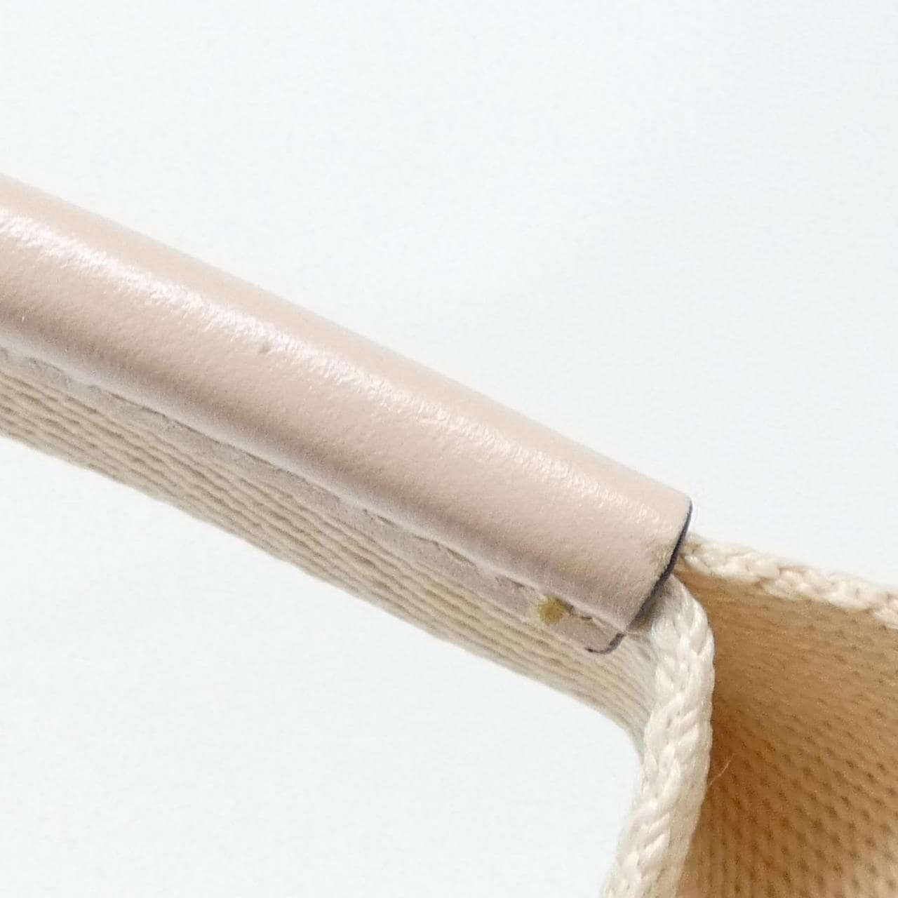 クロエ ウッディ トート ミディアム CHC22AS383 I26 バッグ