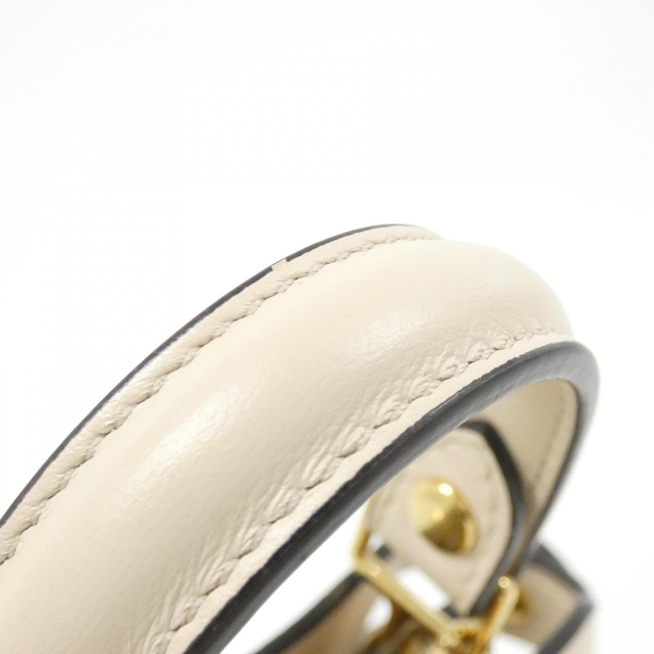 フェンディ ナノ ピーカブー 7AS294 ABVE バッグ