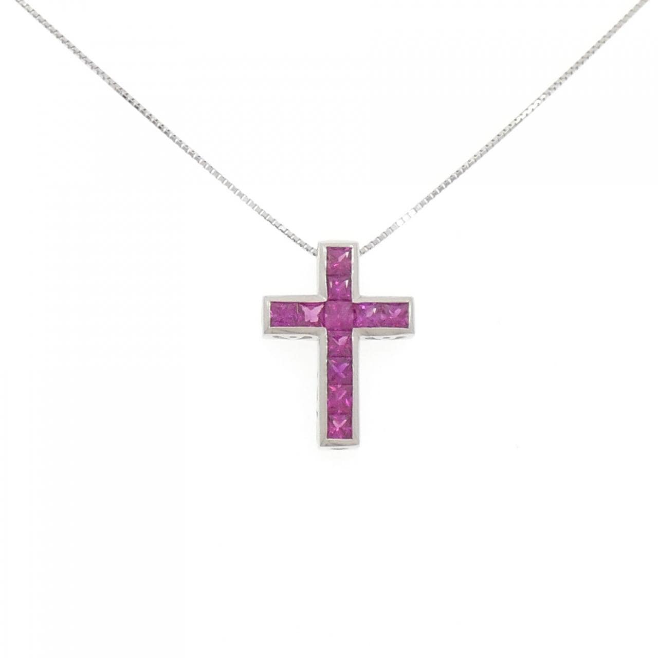 PT900/PT850 クロス ルビー ネックレス 1.38CT