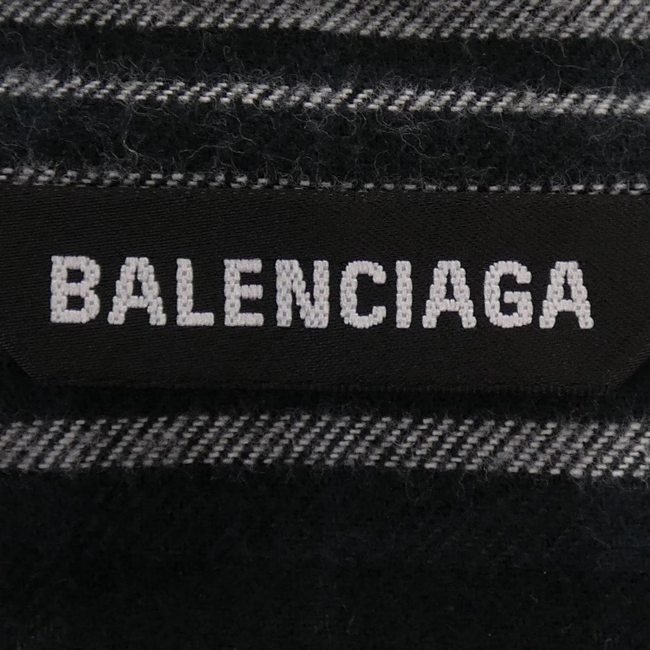 バレンシアガ BALENCIAGA 704271 T4130 トップス