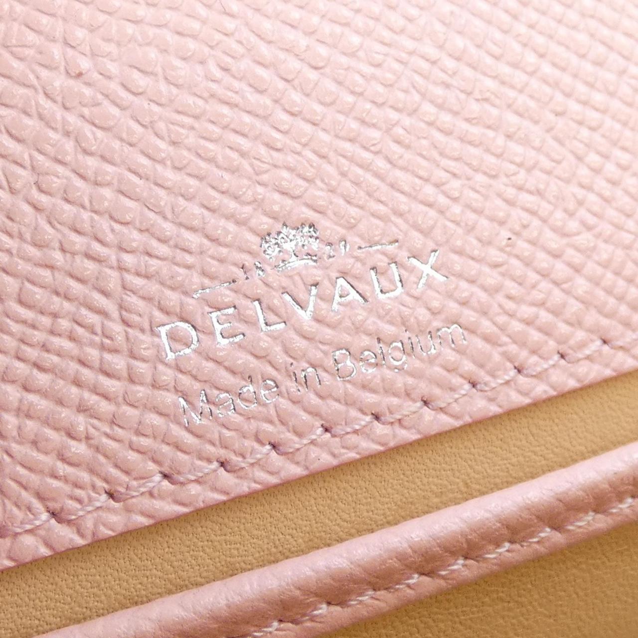 德爾沃DELVAUX
