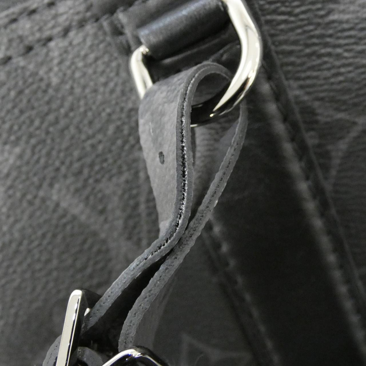 ルイヴィトン モノグラム エクリプス リバース シティ キーポル M45936 ショルダーバッグ