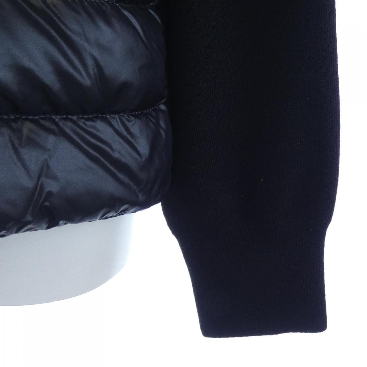 モンクレール MONCLER 10939B00025 ダウンジャケット