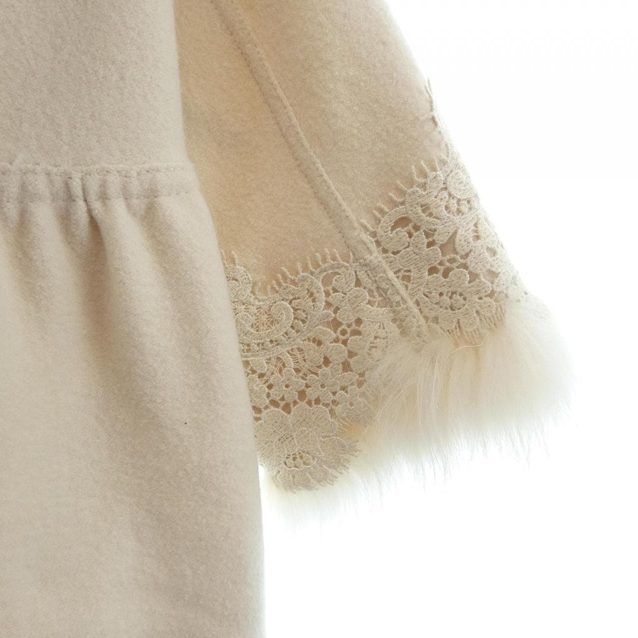 エルマンノシュエルビーノ ERMANNO SCERVINO コート