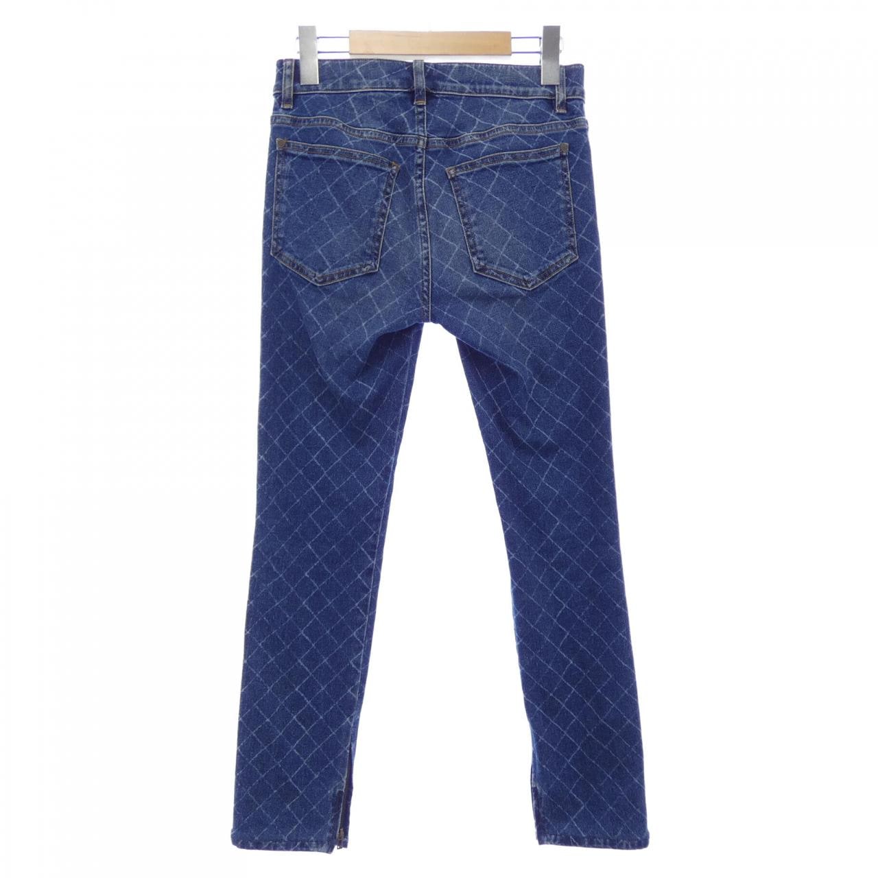 シャネル CHANEL P56067V42287 ジーンズ