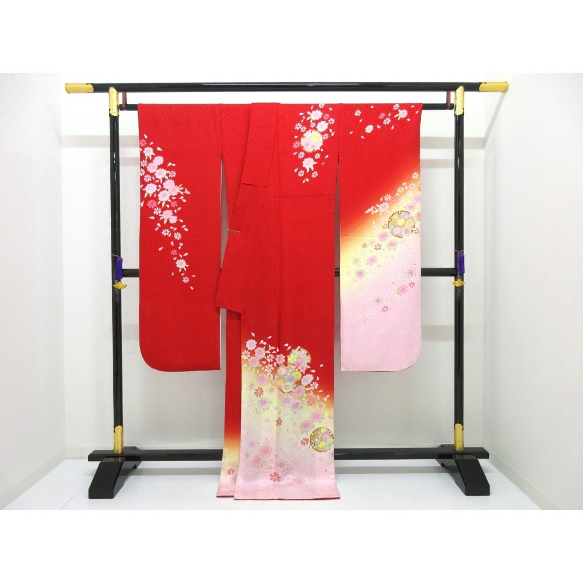 振袖　友禅金彩加工　刺繍入りボカシ染