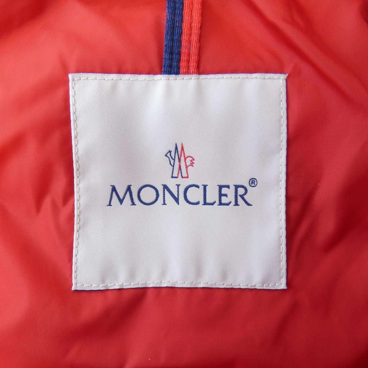 モンクレール MONCLER ダウンジャケット