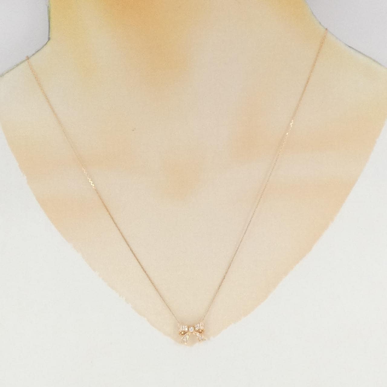 750PG リボン ダイヤモンド ネックレス 0.10CT