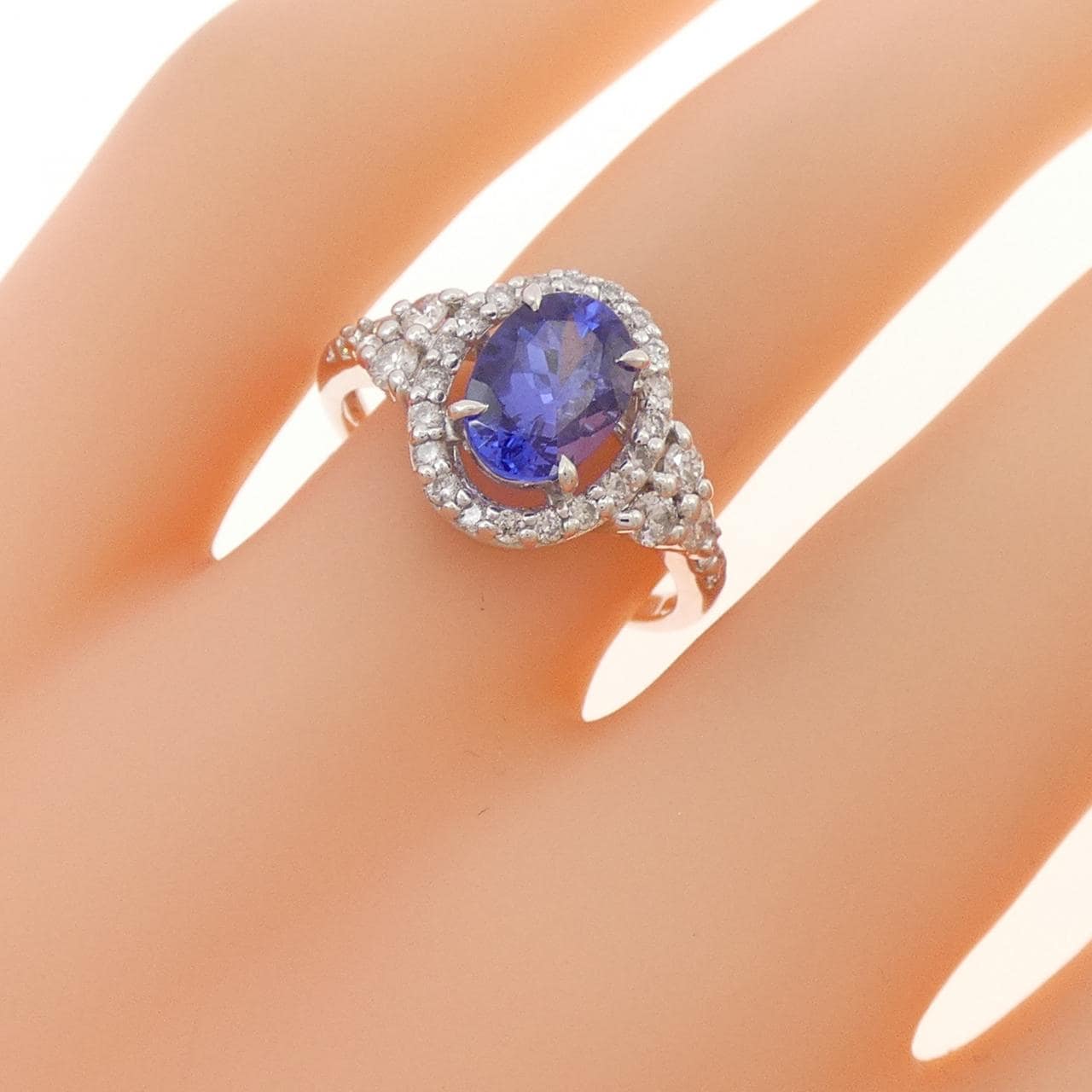K18WG タンザナイト リング 1.18CT