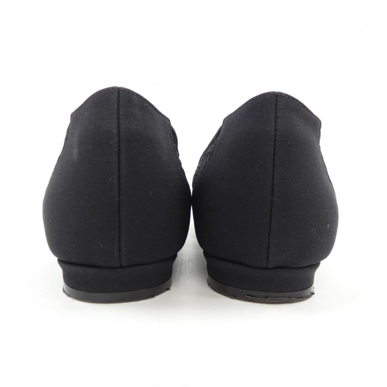マノロブラニク MANOLO BLAHNIK フラットシューズ