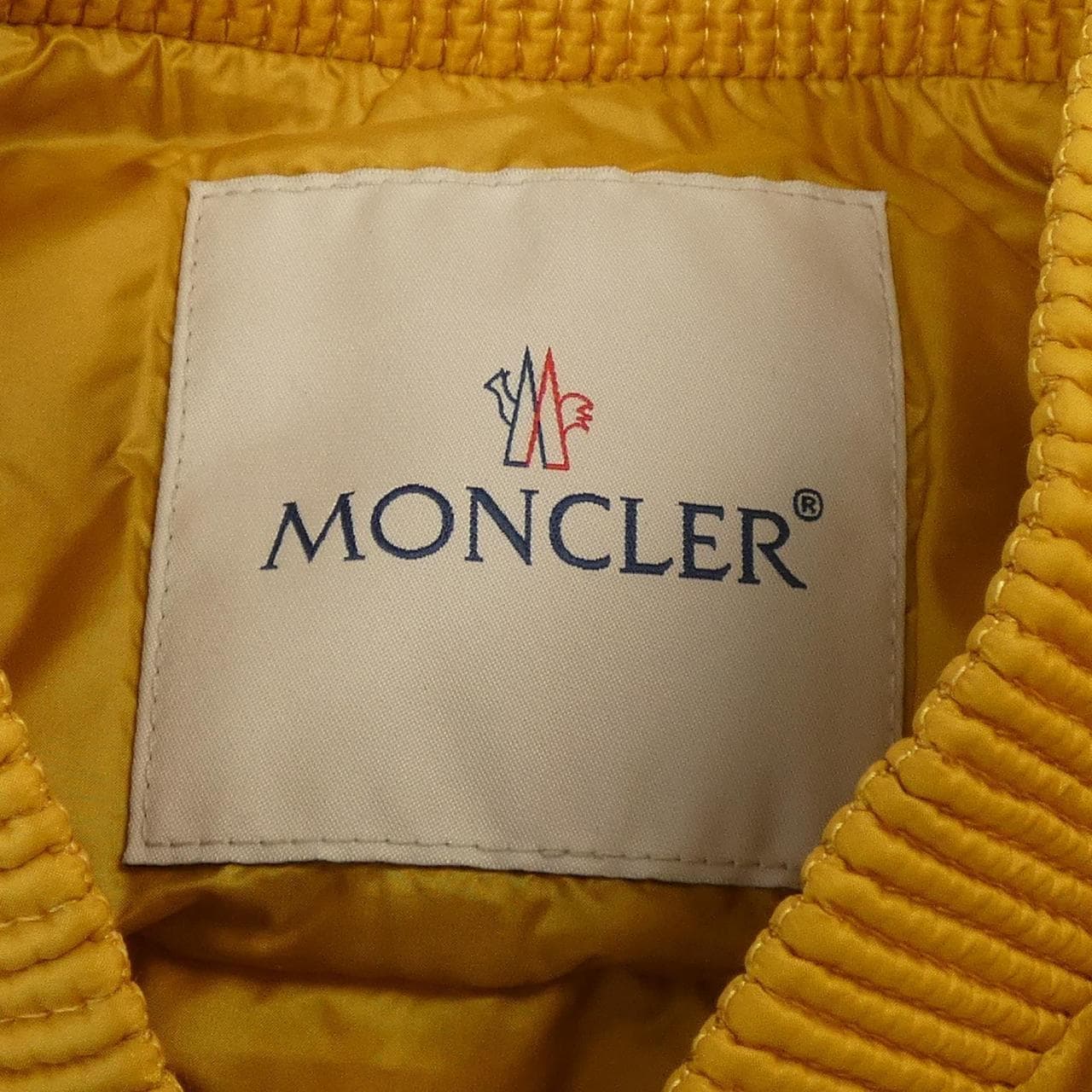 モンクレール MONCLER ダウンジャケット