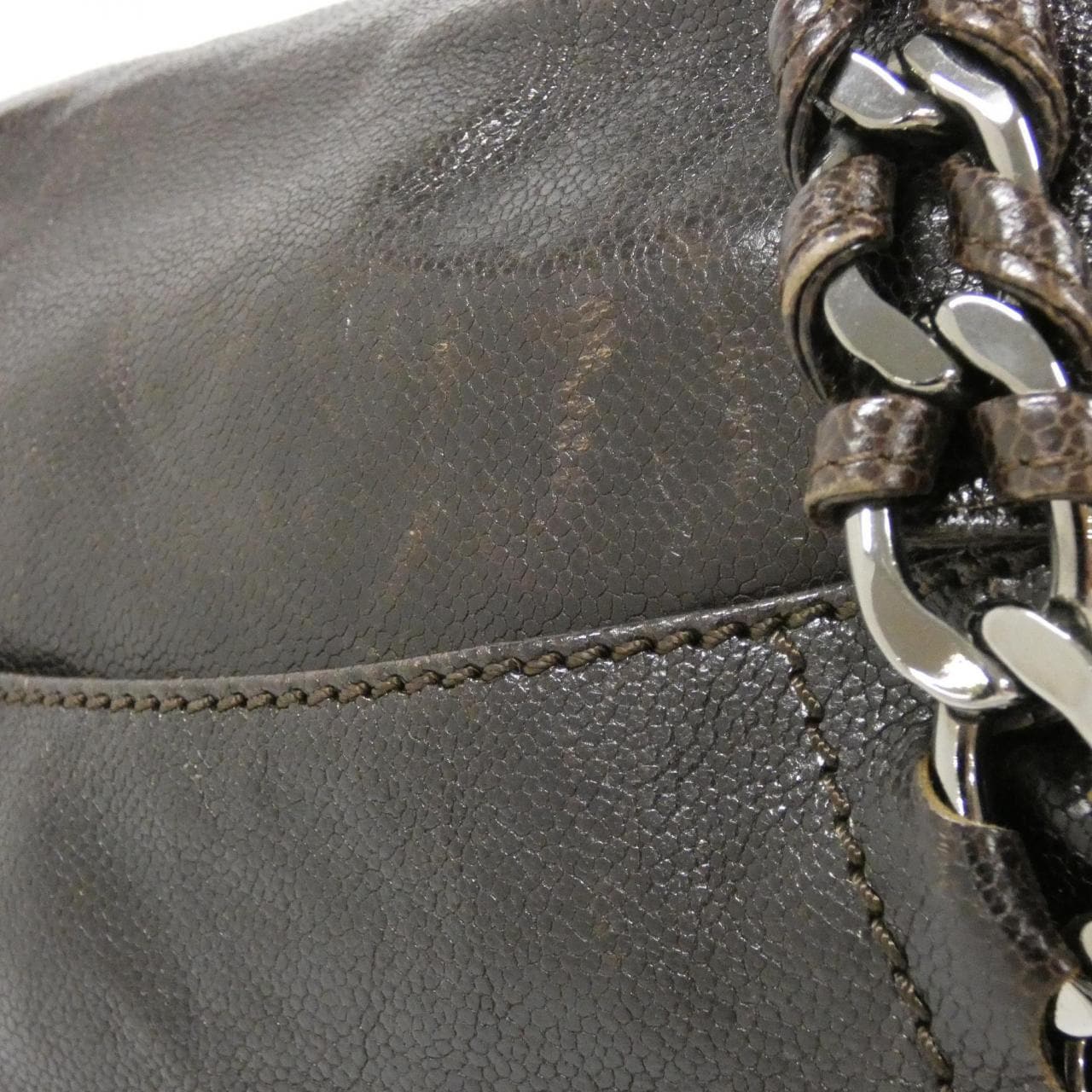 シャネル ショルダーバッグ