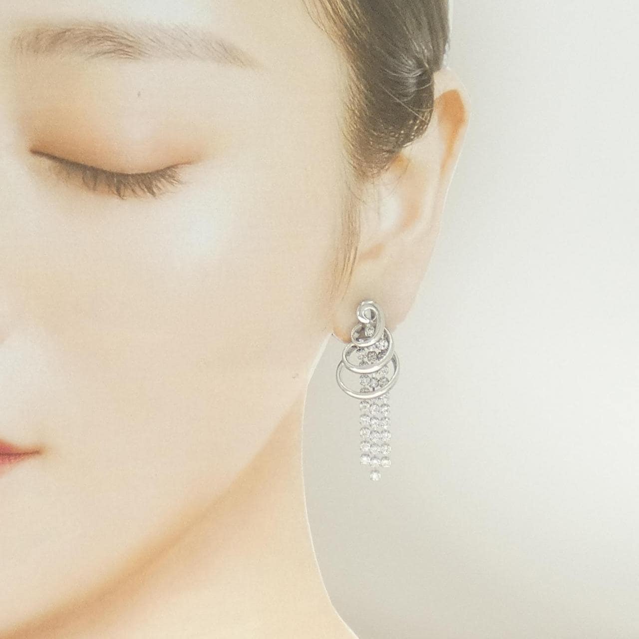 PT900 Diamond Earrings 2.00CT