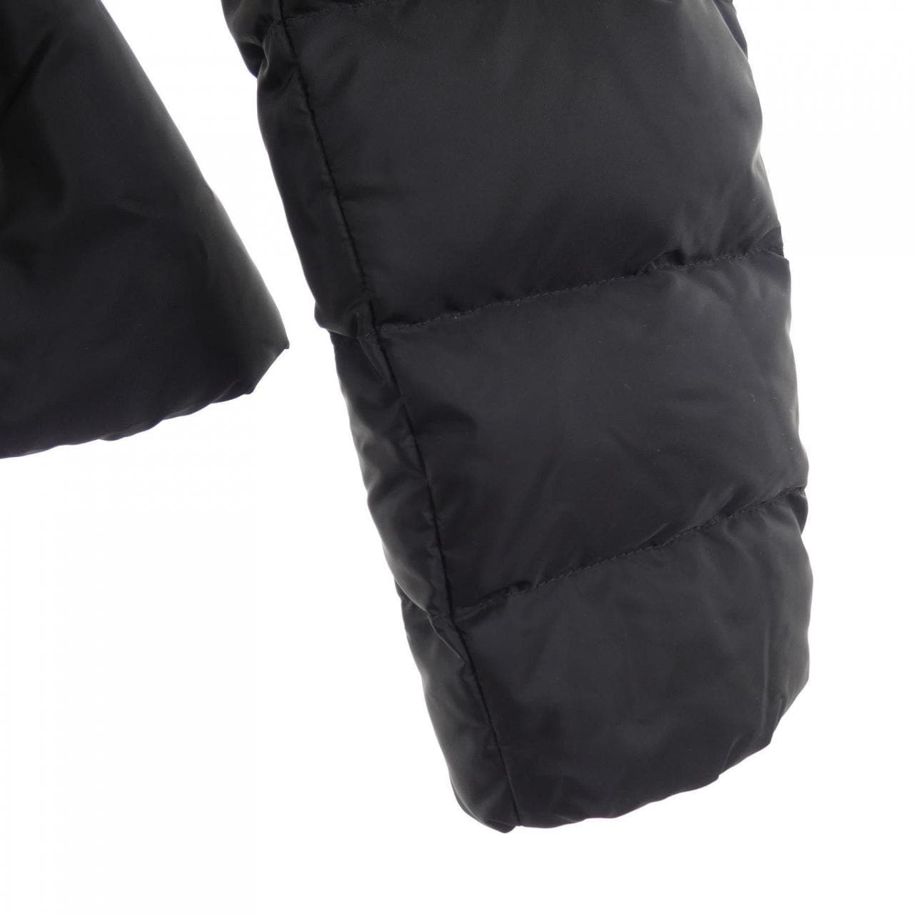 ミュウミュウ MIU MIU ML315　1AX2 ダウンジャケット