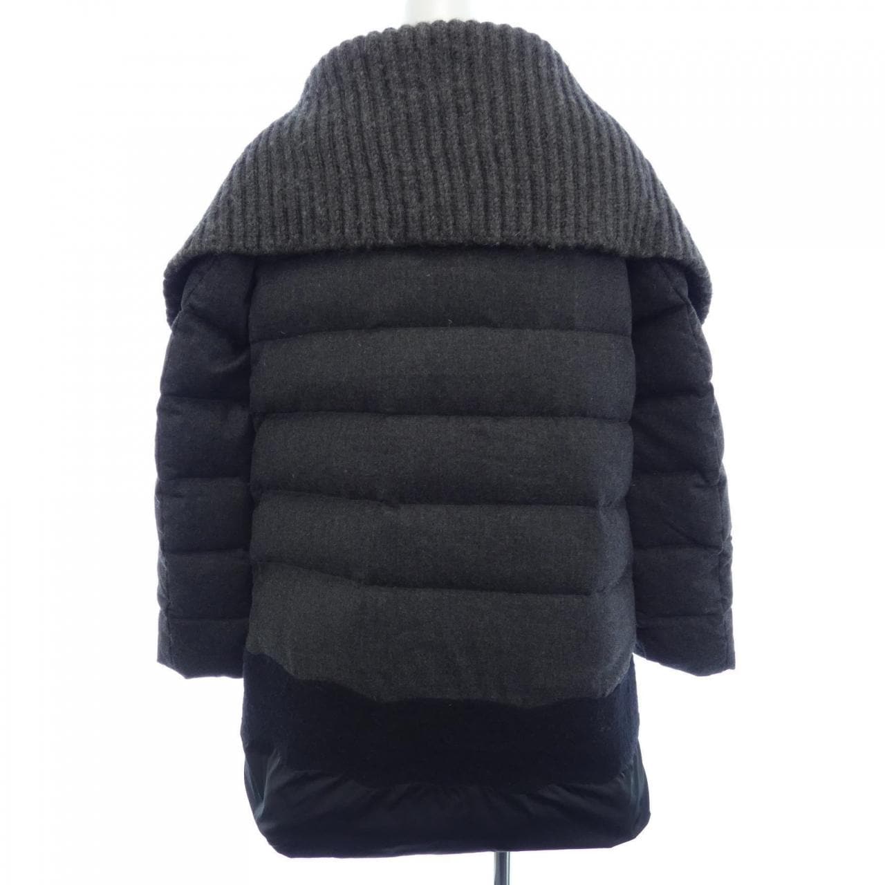 モンクレール MONCLER ダウンコート