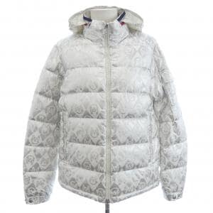 モンクレール MONCLER BOURNE ダウンジャケット