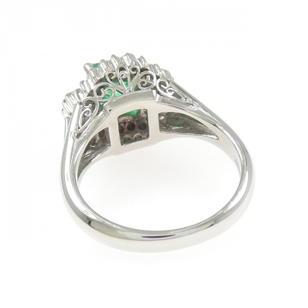 PT900 エメラルド リング 0.86CT