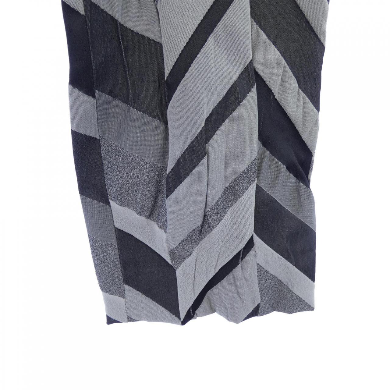 イッセイミヤケ ISSEY MIYAKE IM43FF016 パンツ