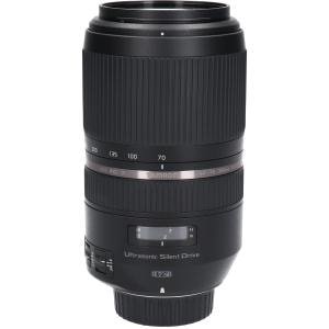 ニコン（Ａ０３０）７０－３００ｍｍ　Ｆ４－５．６ＤＩＶＣ