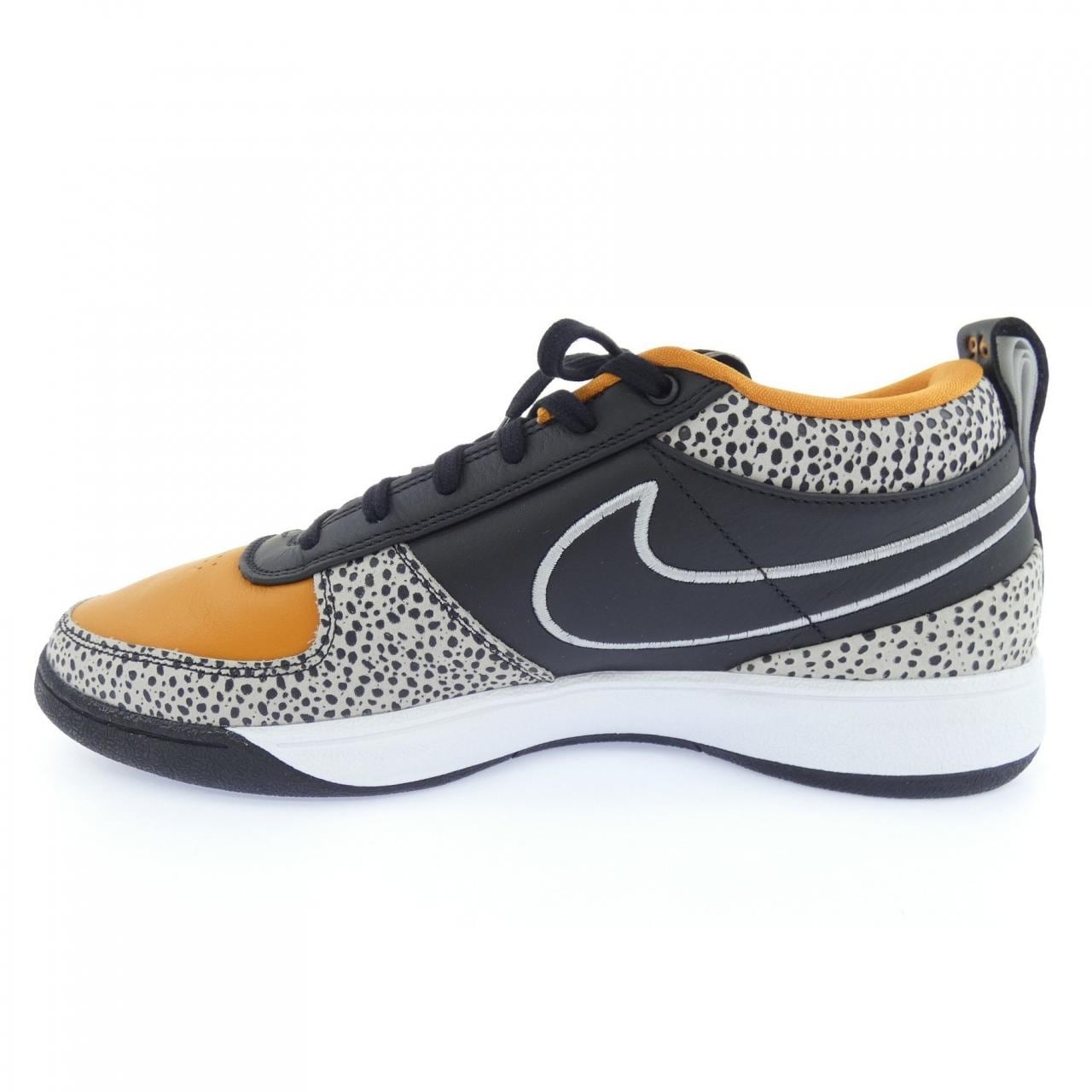 ナイキ NIKE IO9703-001 スニーカー