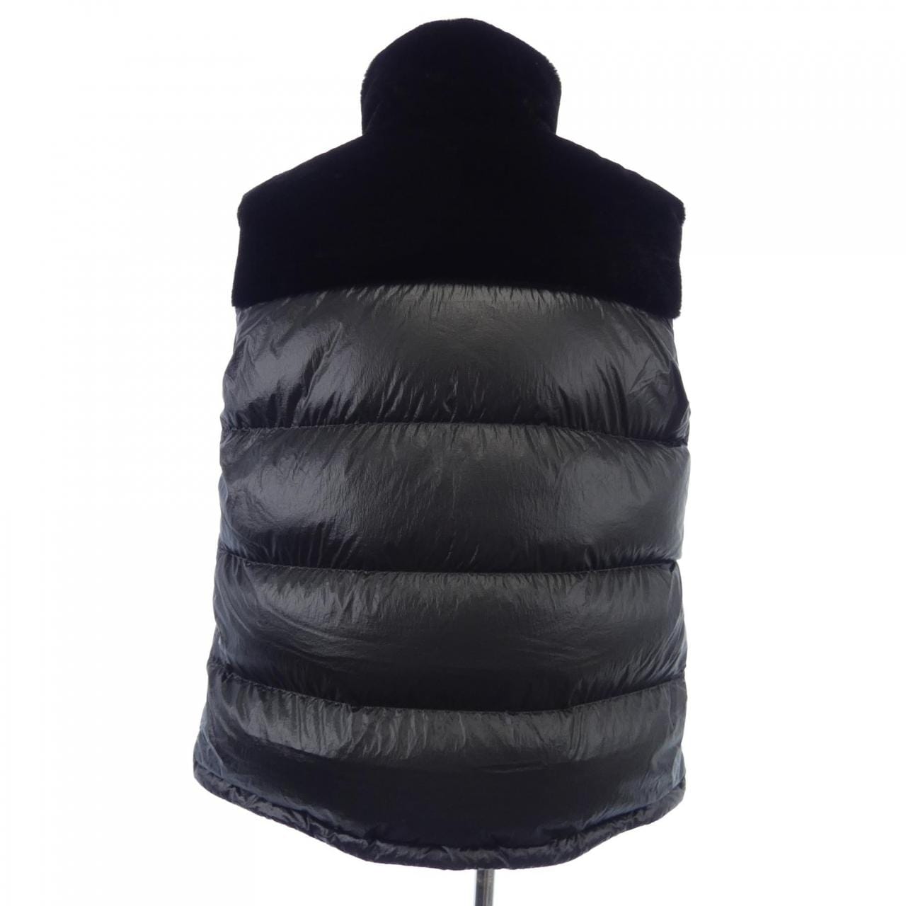 モンクレール MONCLER ダウンベスト