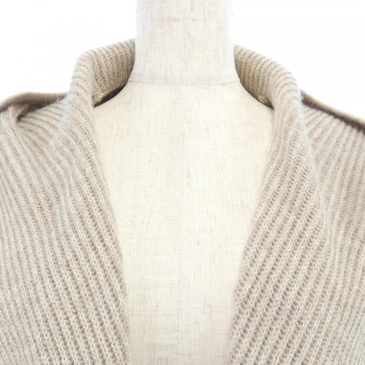 ニジュウサンク 23区 カーディガン