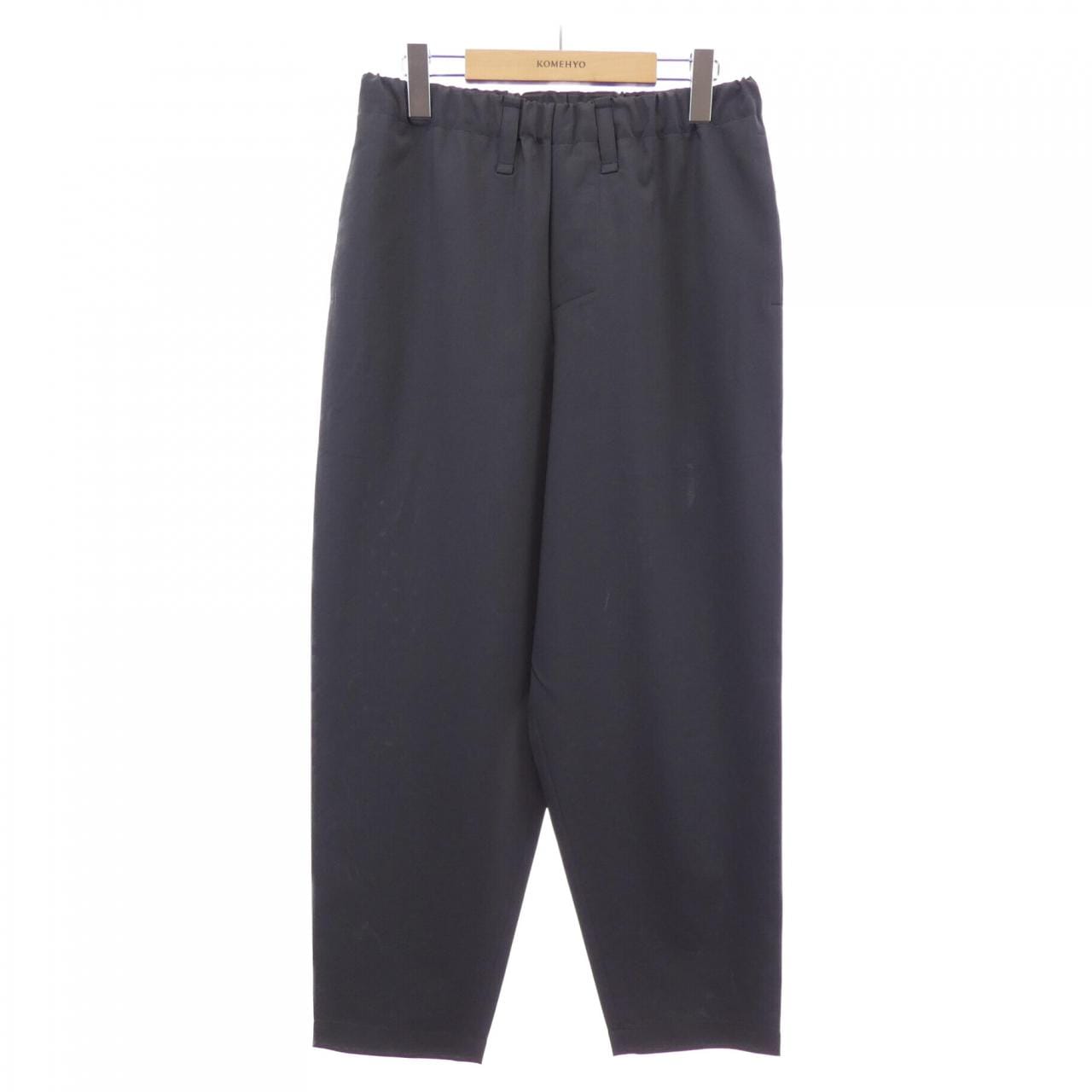 イッセイミヤケメン ISSEY MIYAKE MEN LA51FF040 パンツ