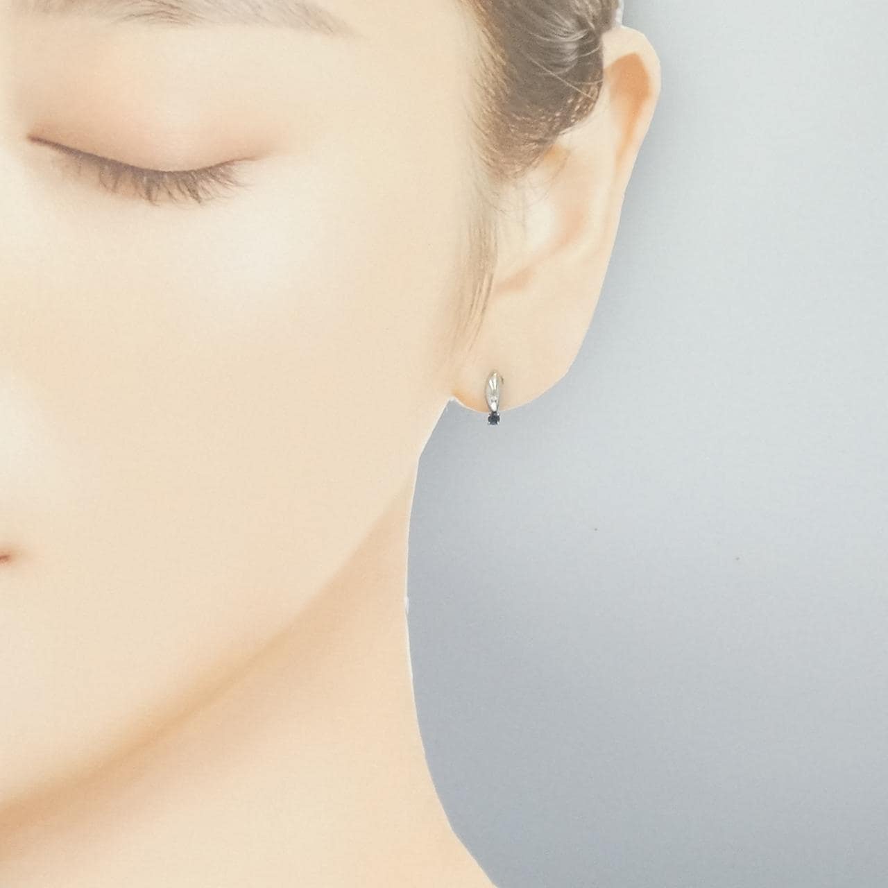 PT850/PT900 サファイヤ ピアス