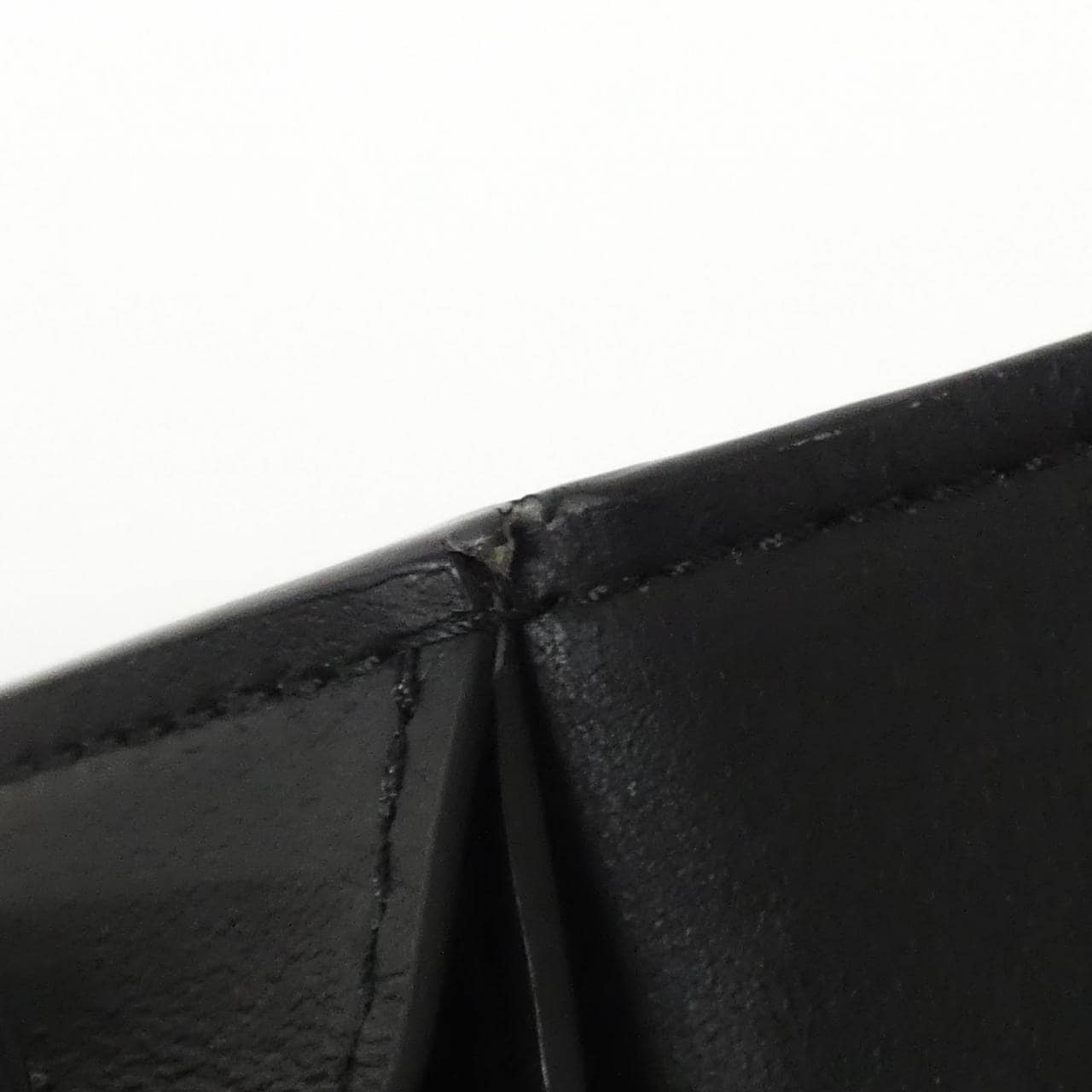 ルイヴィトン エキゾチック レザー LVヴェルティカル ウォレット 財布