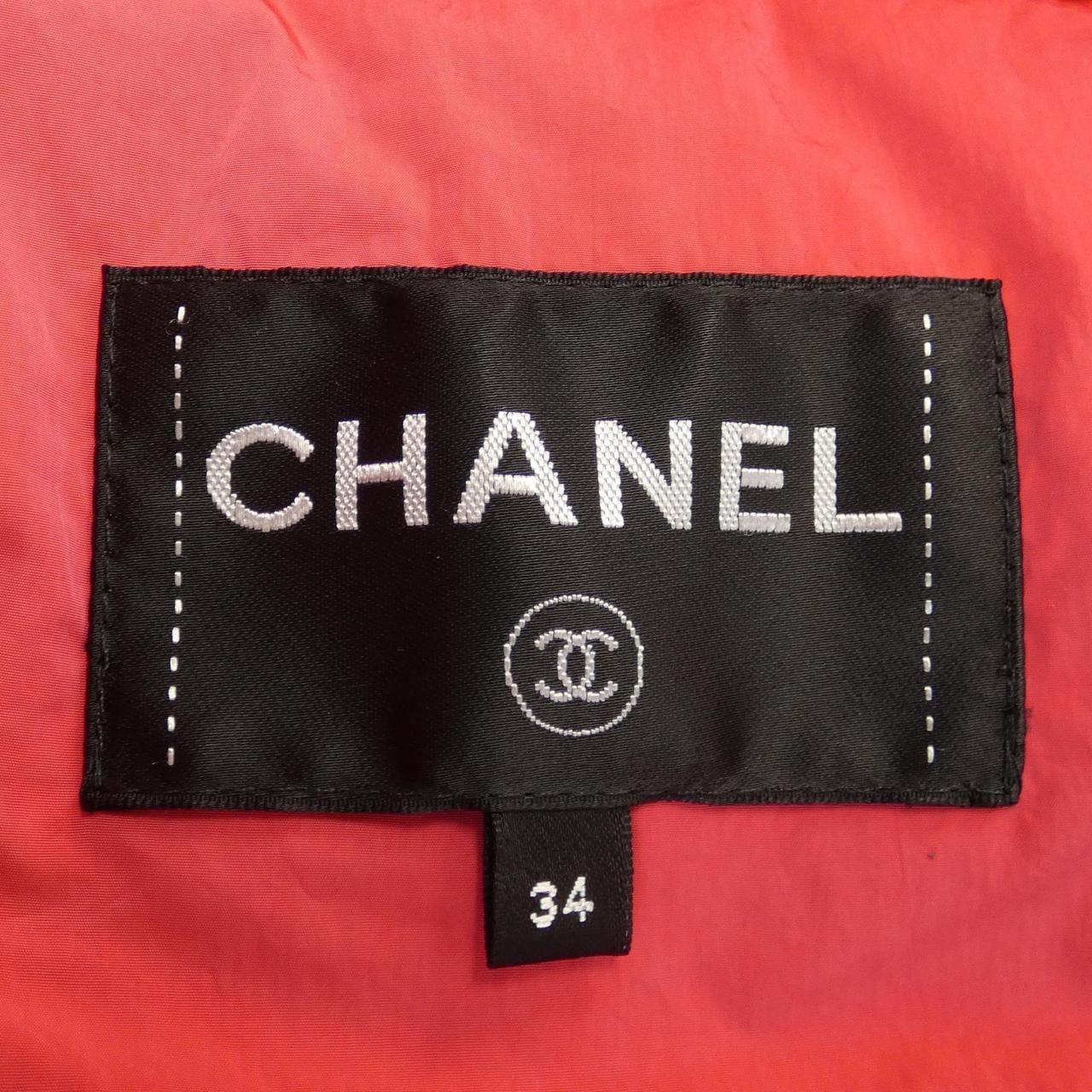 シャネル CHANEL ダウンジャケット