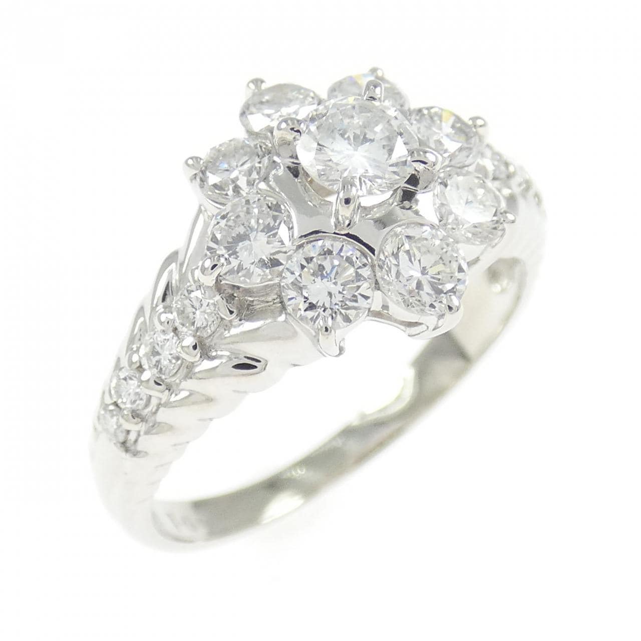 PT900花朵钻石戒指1.00 克拉