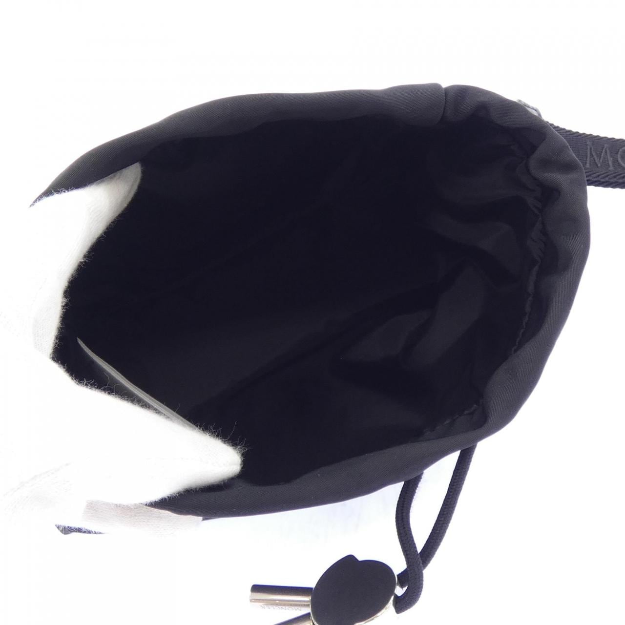 モンクレール MONCLER TRICK POUCH BAG