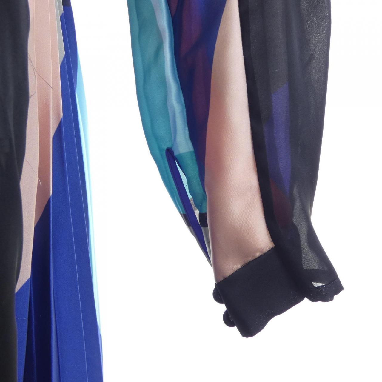 サカイ SACAI KAWS MULTI PRINT DRESS 21-05681 ワンピース