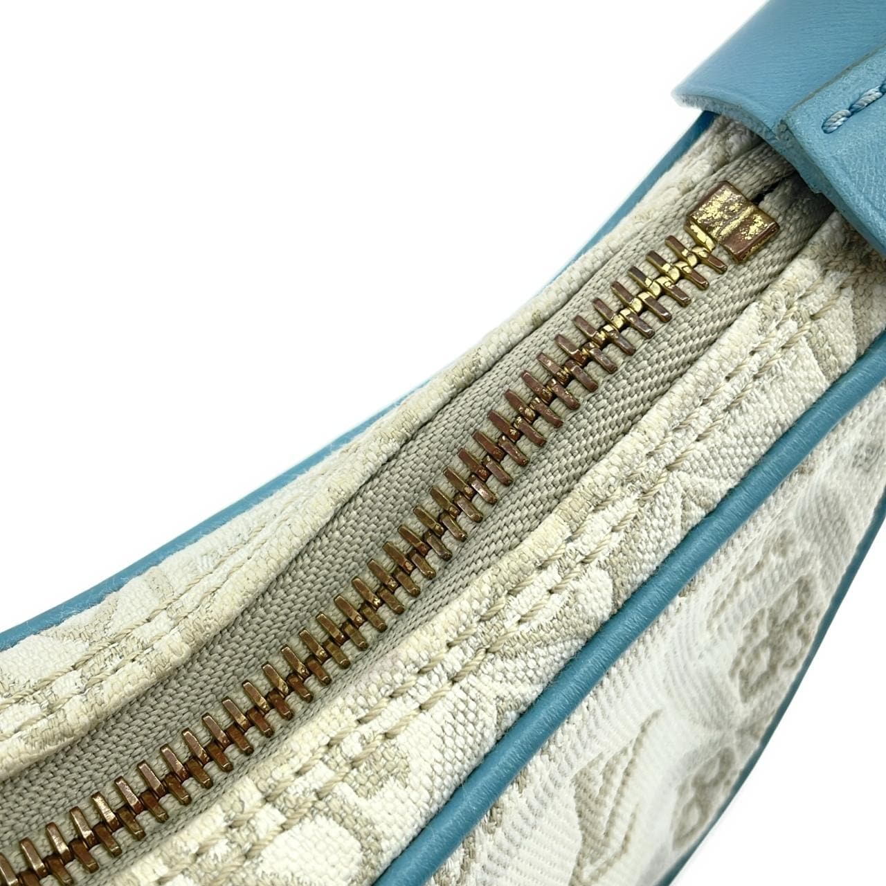 ルイヴィトン SINCE1854 ループ M81094 ショルダーバッグ