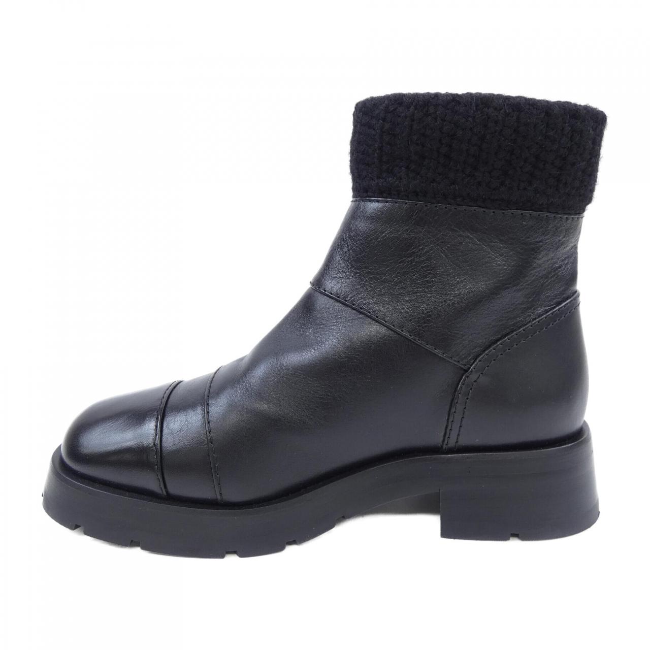 シャネル CHANEL ショートブーツ ターンロック G45282B14454 ブーツ