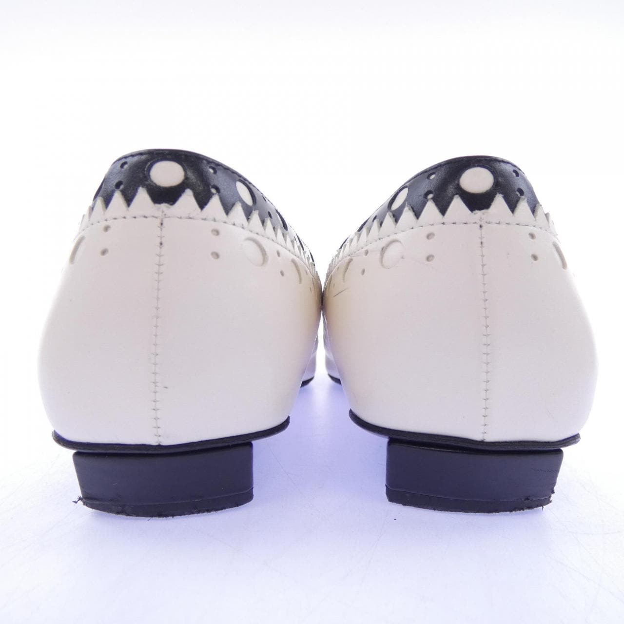 ロジェヴィヴィエ ROGER VIVIER パンプス