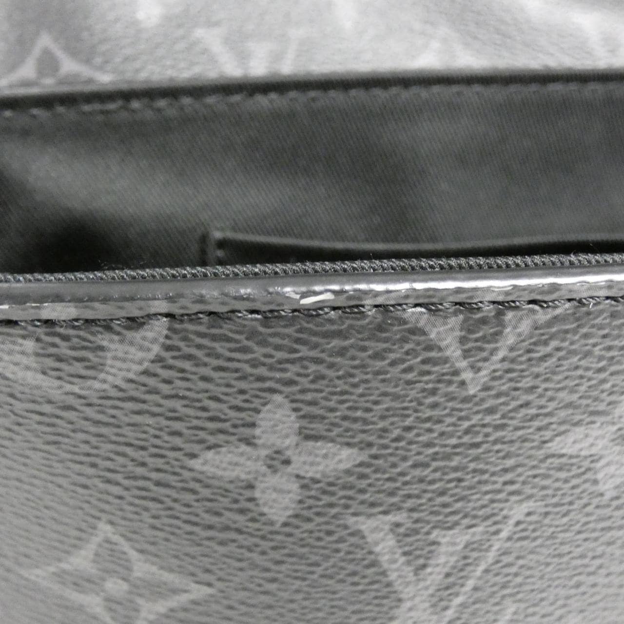 LOUIS VUITTON Monogram Eclipse S 斗篷邮差包 M46794 单肩包