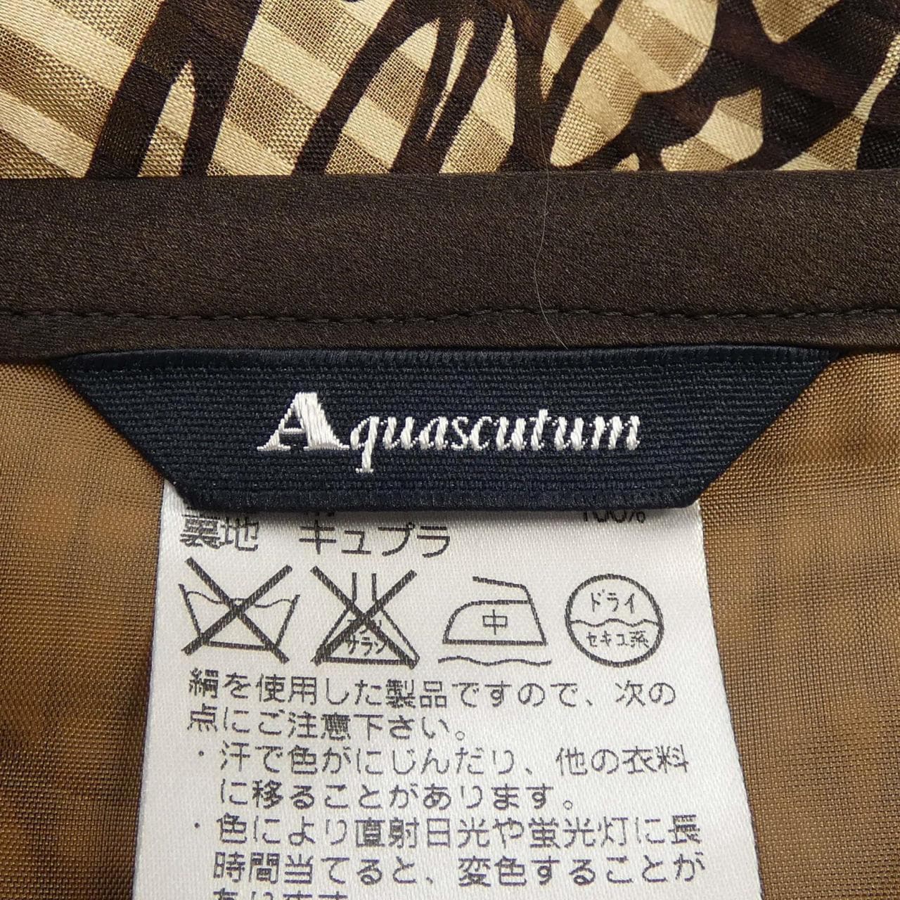 アクアスキュータム Aquascutum スカート