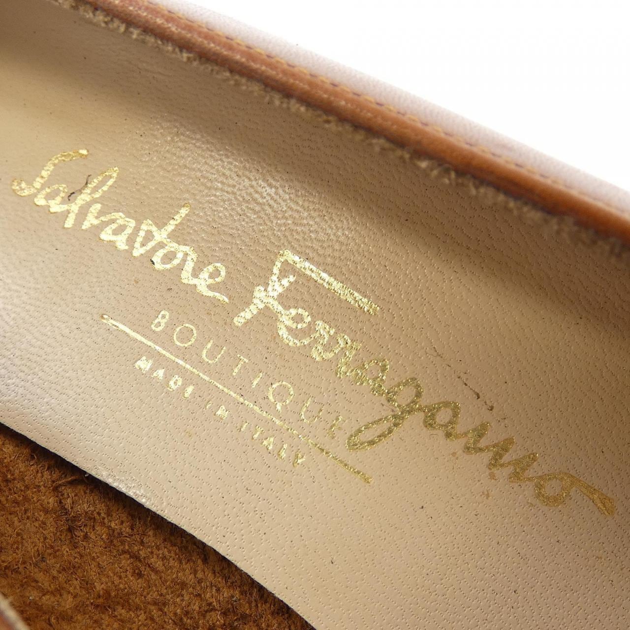 【ヴィンテージ】サルヴァトーレフェラガモ SALVATORE FERRAGAMO 05691 パンプス