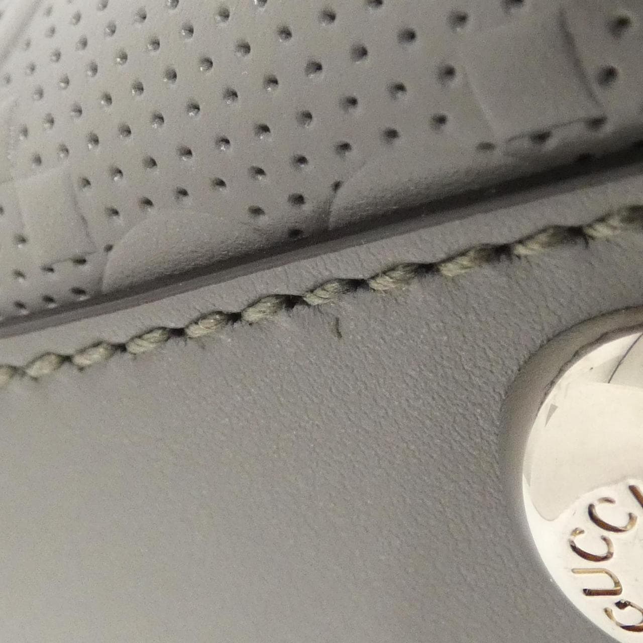 グッチ 700421 1W3AN バッグ