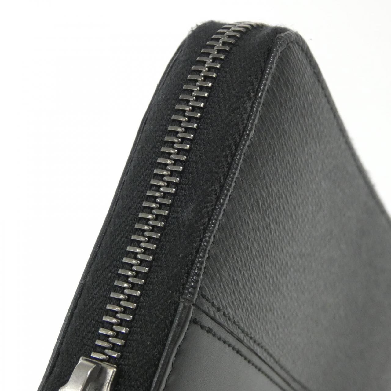 ブルガリ SERPENTI SCAGLIE MAN 282778 財布