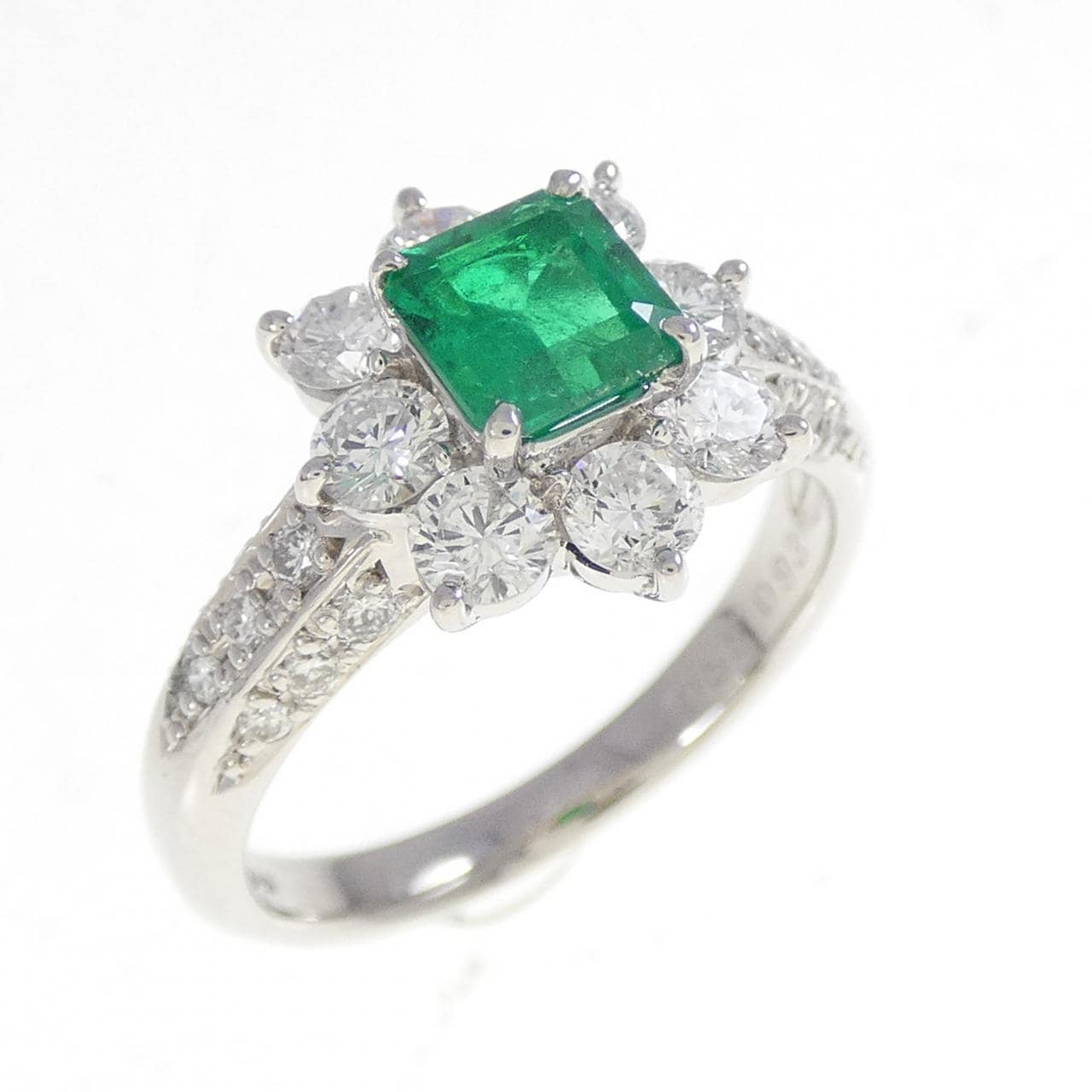 PT900 エメラルド リング 0.55CT