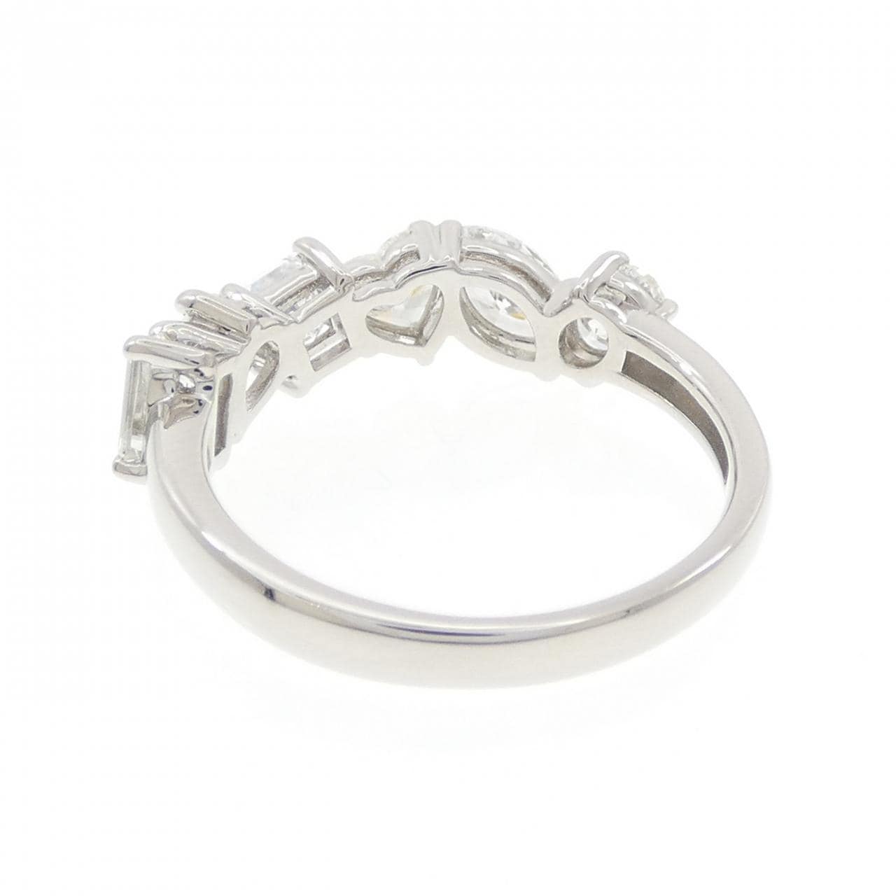 【新品】PT900 ダイヤモンド リング 1.568CT