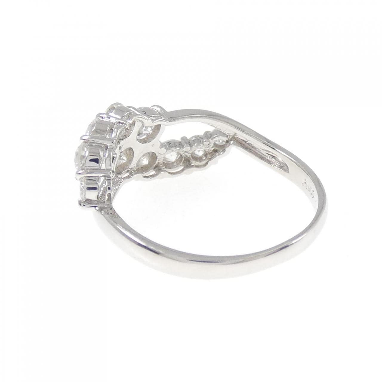 PT900 ダイヤモンド リング 1.01CT