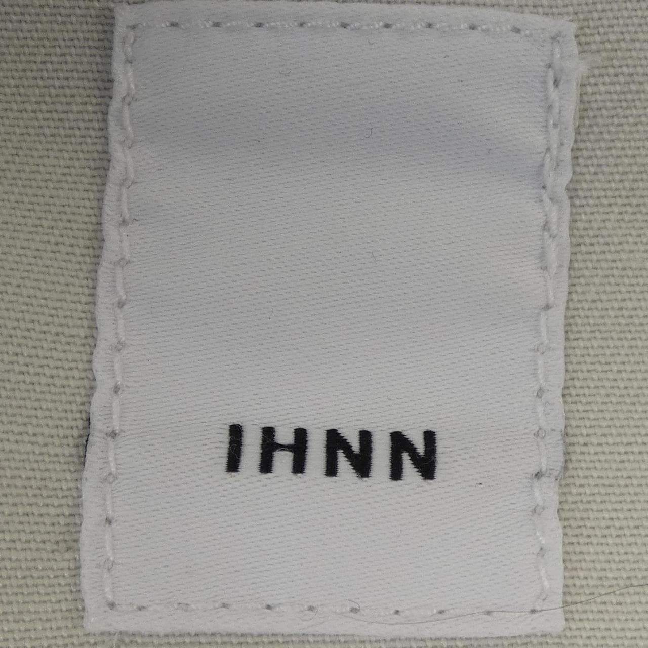 イン IHNN トップス