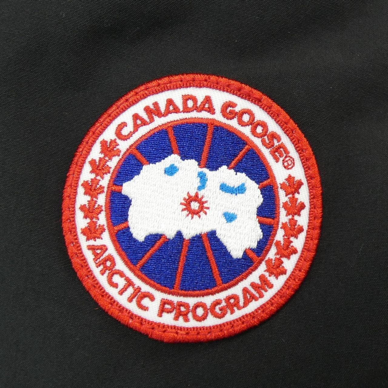 カナダグース CANADA GOOSE ダウンジャケット