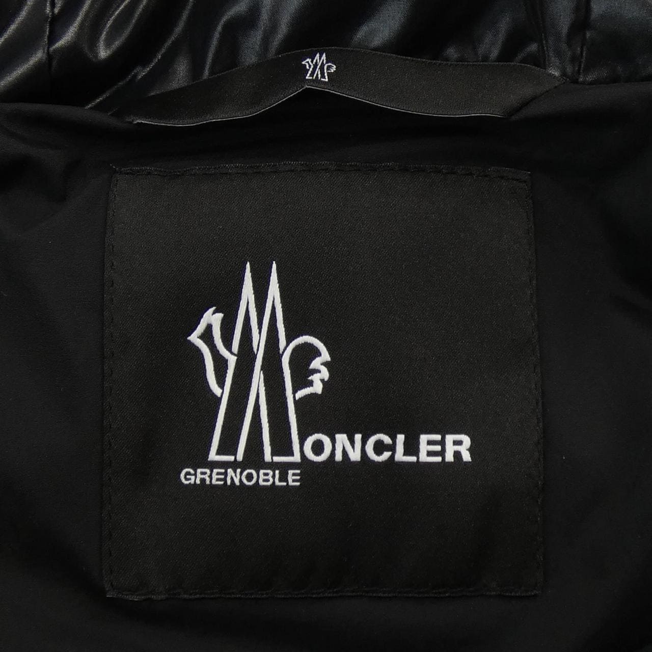 モンクレールグルノーブル MONCLER GRENOBLE ダウンジャケット