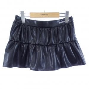 ANN　ANDLMAN ショートパンツ