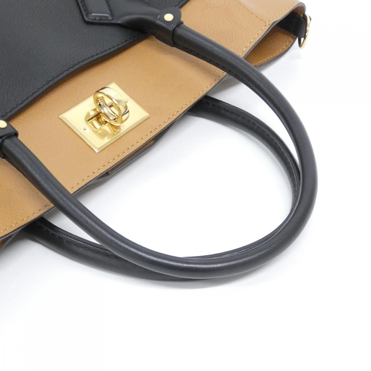 LOUIS VUITTON Monogram On My Side MM M53823 Bag